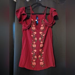 Large women's peek a boo shoulder top